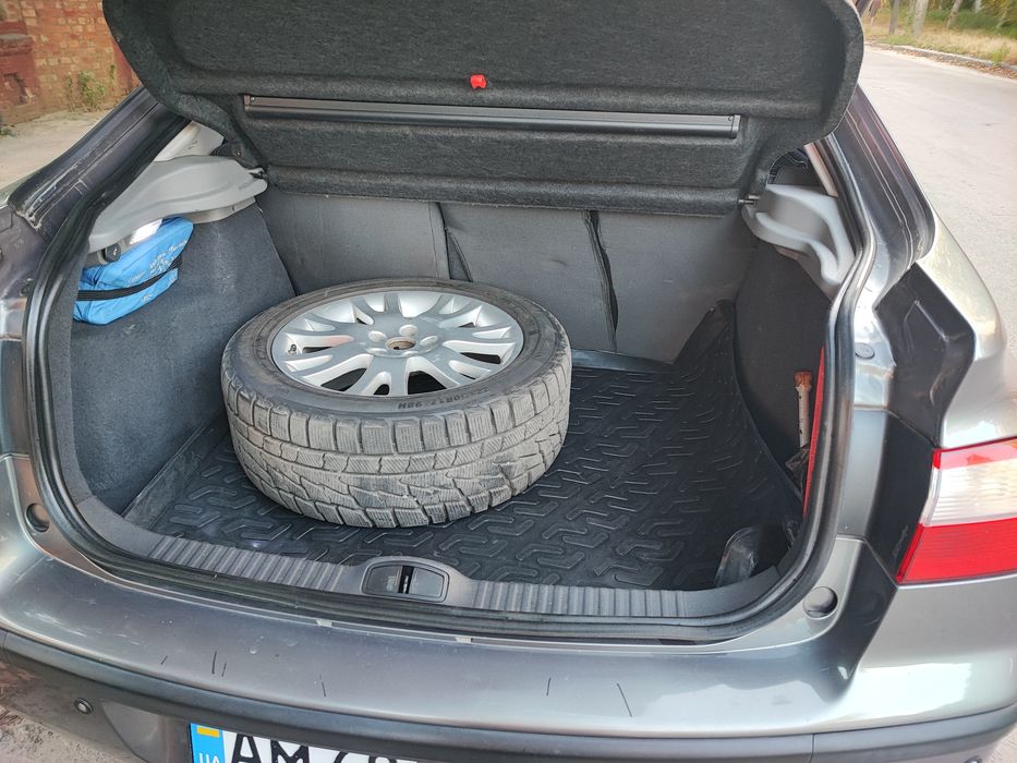 Renault Laguna 2002 VIN VF1BG0J0A26699498 фото оголошення 8 з 20