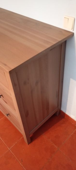 HEMNES IKEA Cómoda com três gavetas castanha acinzentada 
Cómoda c/3 g