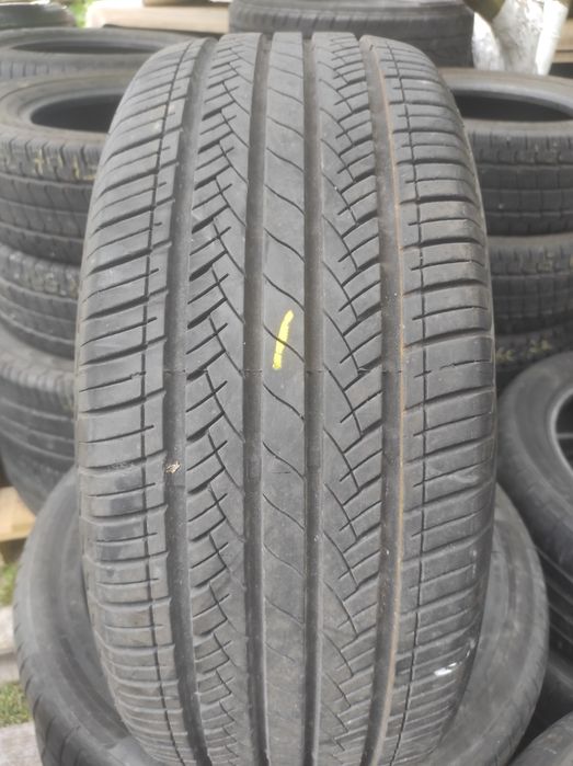 Шины лето 215/50R17.