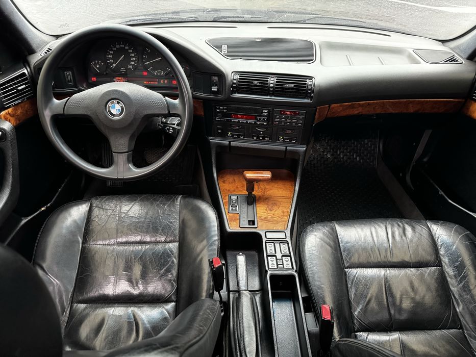 Продам BMW E34 530i