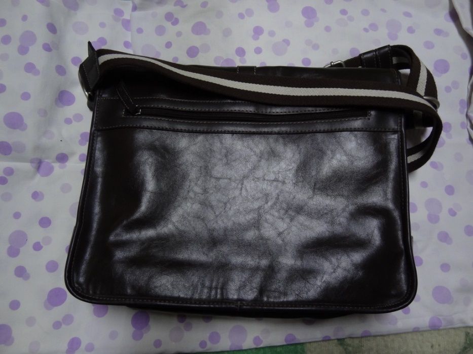 mala Matties em pele verdadeira castanho dá para portatil, nova