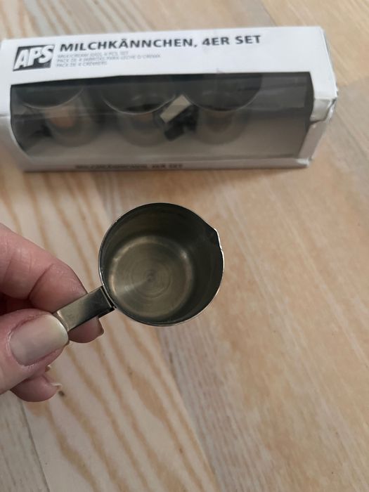 4 małe dzbanki na mleko śmietankę stal nierdzewna