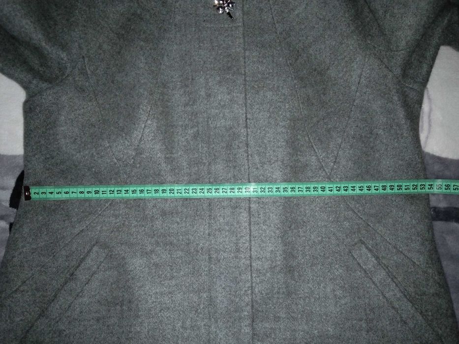 Пальто жіноче демісезонне, р.50-52, гарний стан