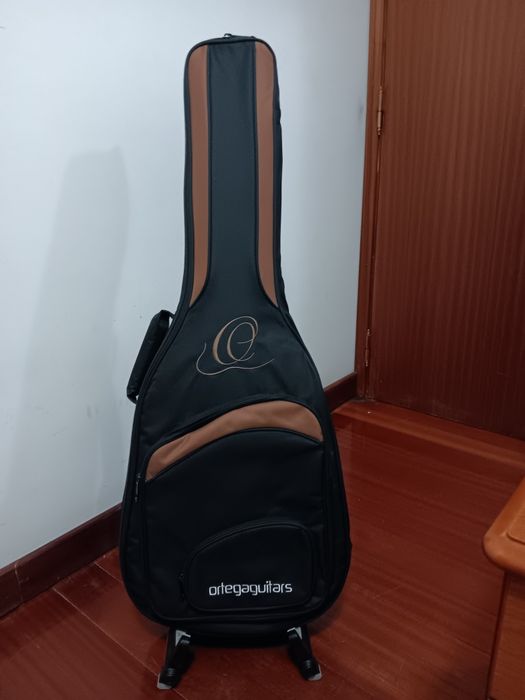 Guitarra 7 cordas clássica Ortega
