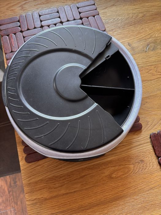 Trixie Automatyczny dozownik dla kota psa