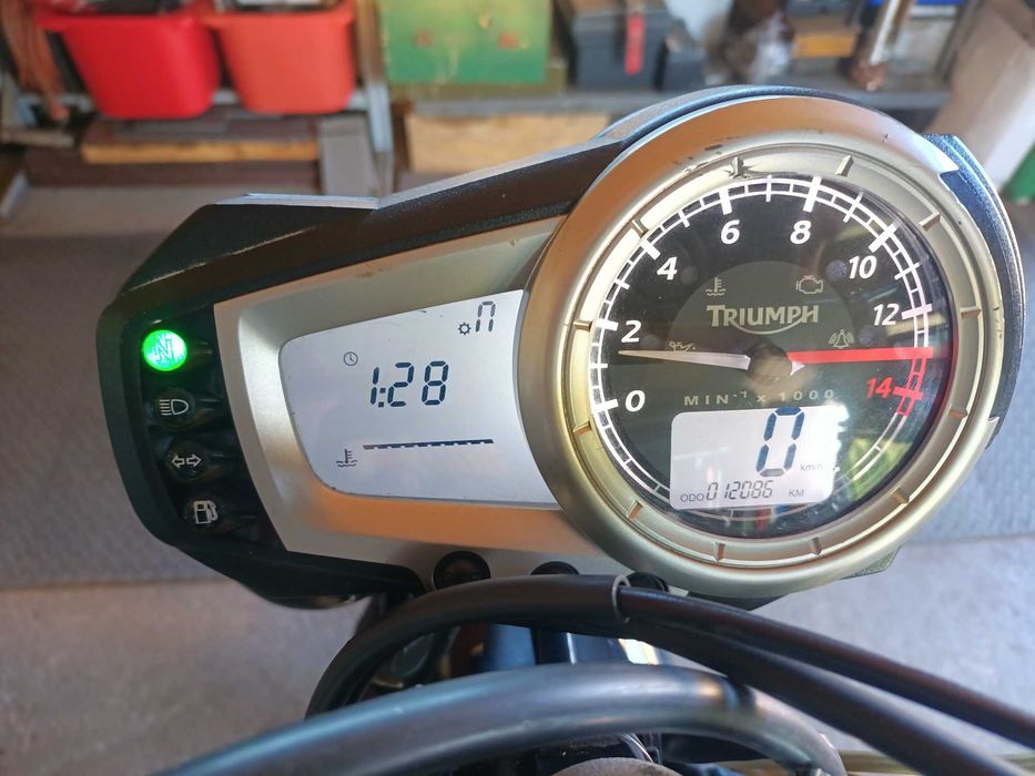 Triumph Street Triple 675