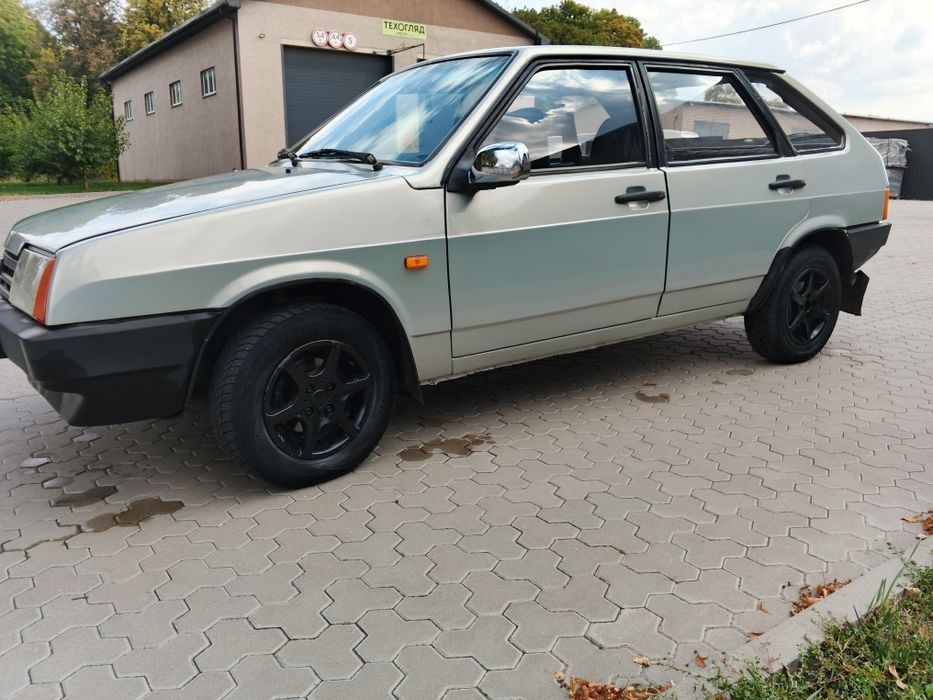 Продам ваз 2109 2002 год