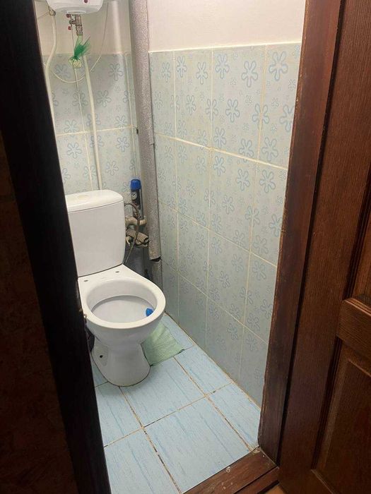 Власник!! !Продам кімнату в комуні, Черемушки!! Героїв Крут, біля ринку!