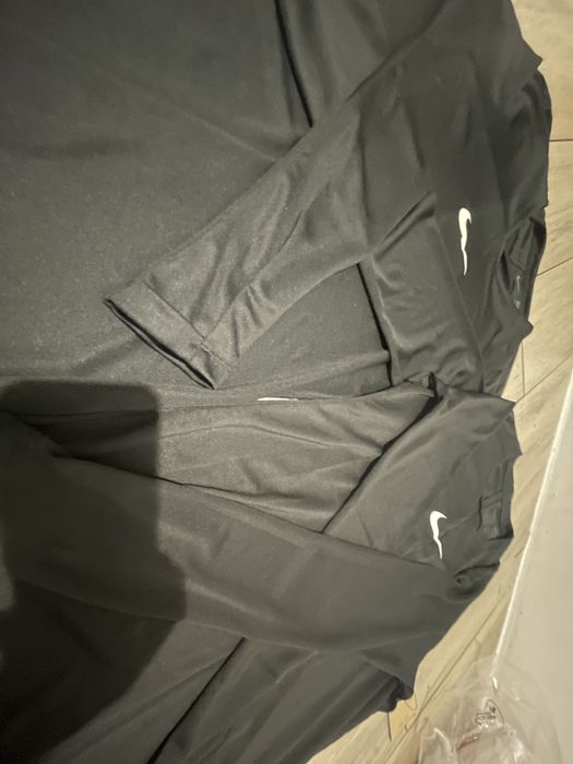 Лонг слів nike, slim fit