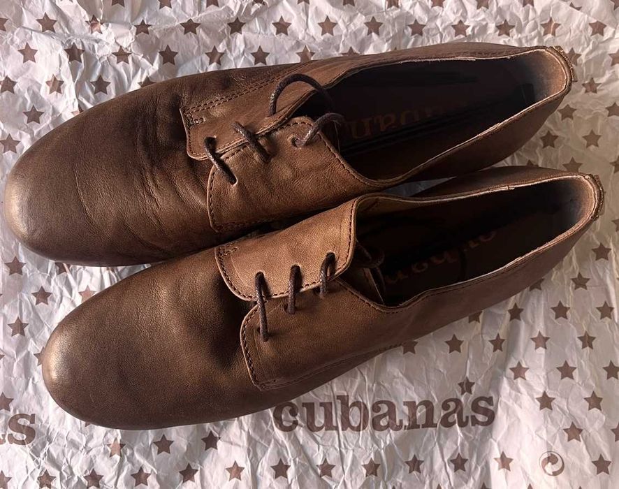 Sapatos Cubanas novos