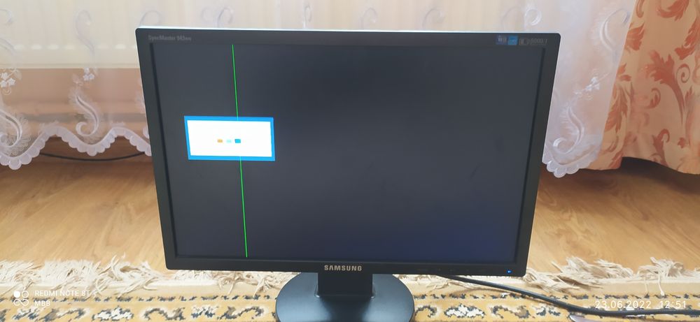 Комп'ютерний монітор б/у. Діагональ 19 дюймів.