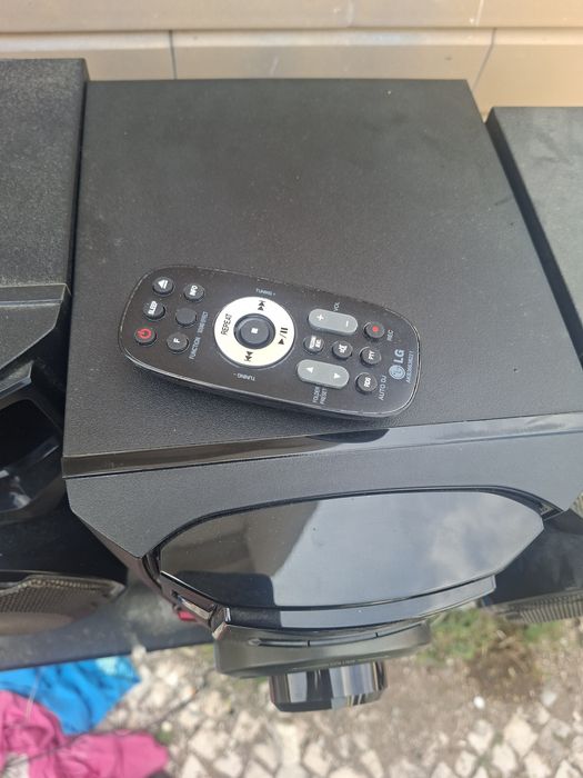 Aparalhagem LG com comando