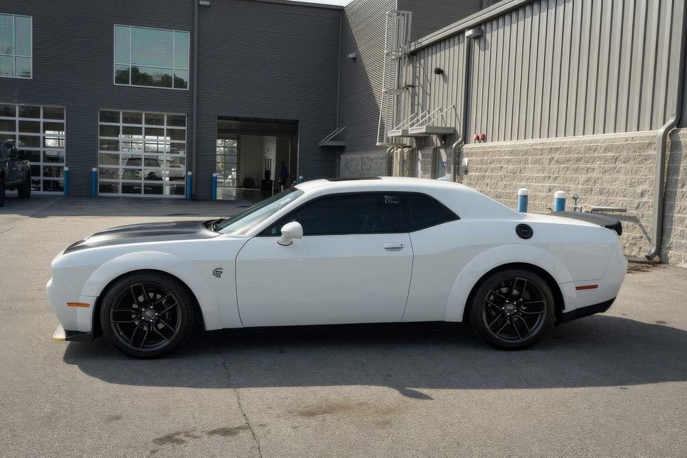 Dodge Challenger      2019