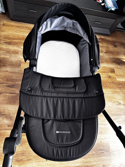 Wózek  Kinderkraft Yoxi 2w1