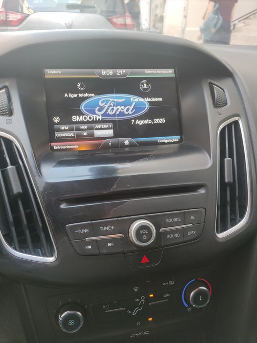 Ford focus 1.5 tdci — fotografia 5