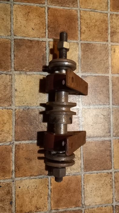 Wałek piły stołowej