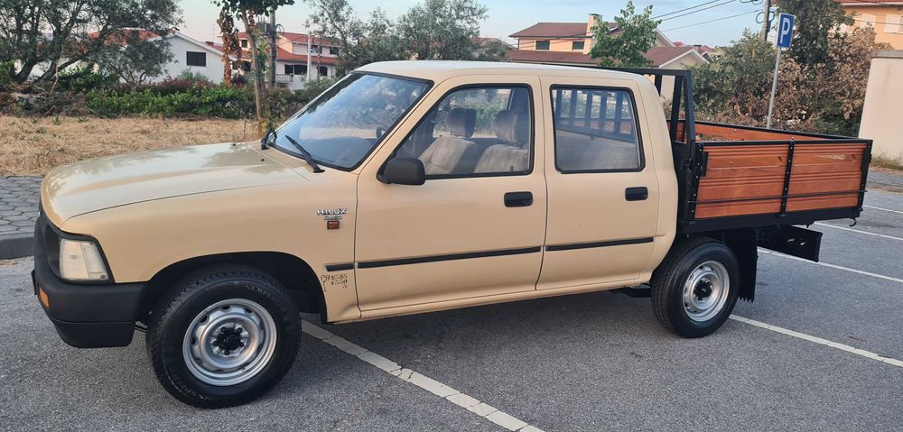 toyota hilux pick up