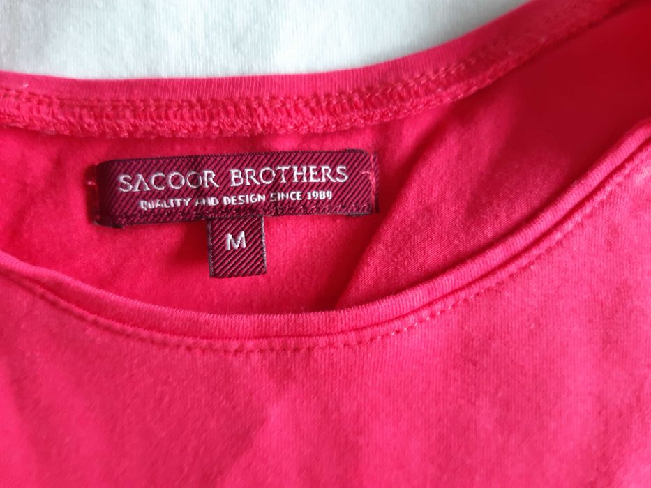 5 t-shirts da sacoor Brothers M