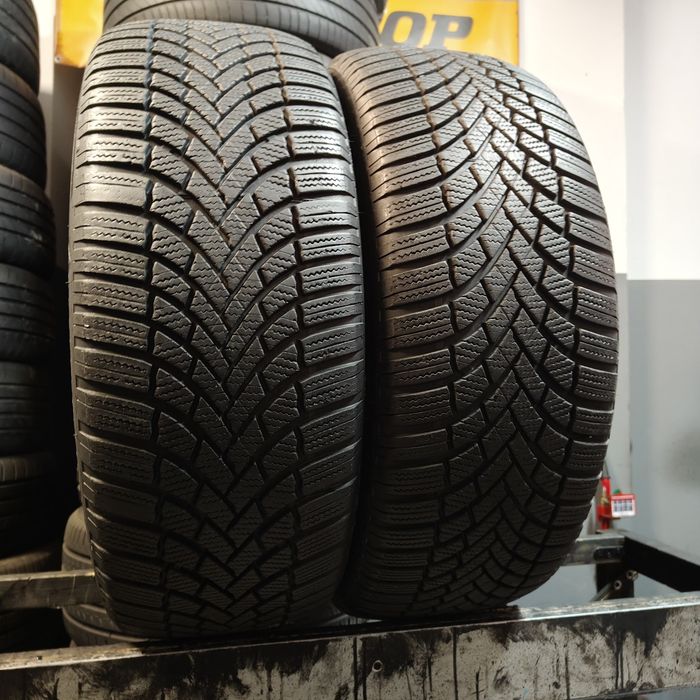 235/55/19 Sprzedam parę opon zimowych Bridgestone