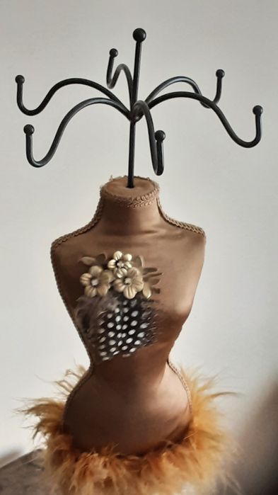 Expositor de colares e bijuteria  40 cm altura