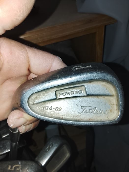 Carrinho de golfe ,mais saco de golfe mais ,14 tacos mais, 40bolas golfe