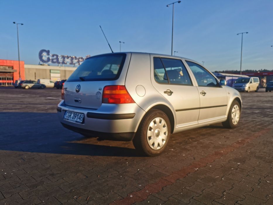 Volkswagen Golf 4 1.6 benzyna