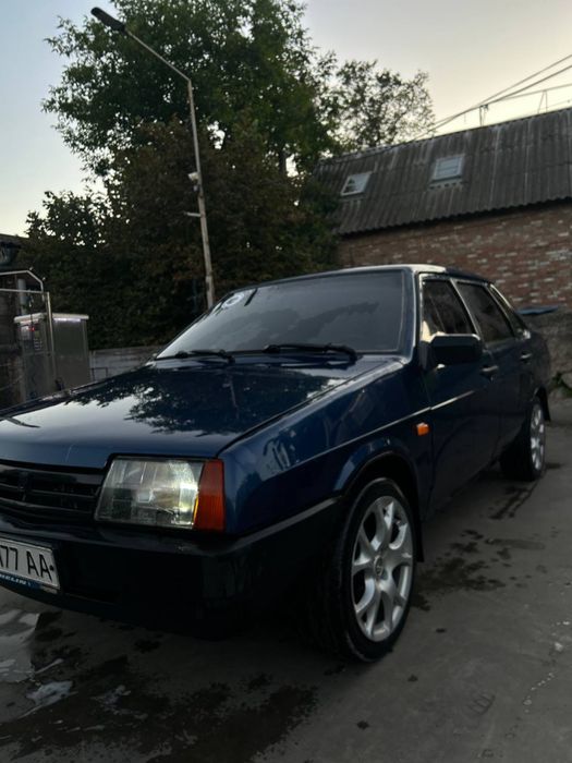 Продам ваз 21099