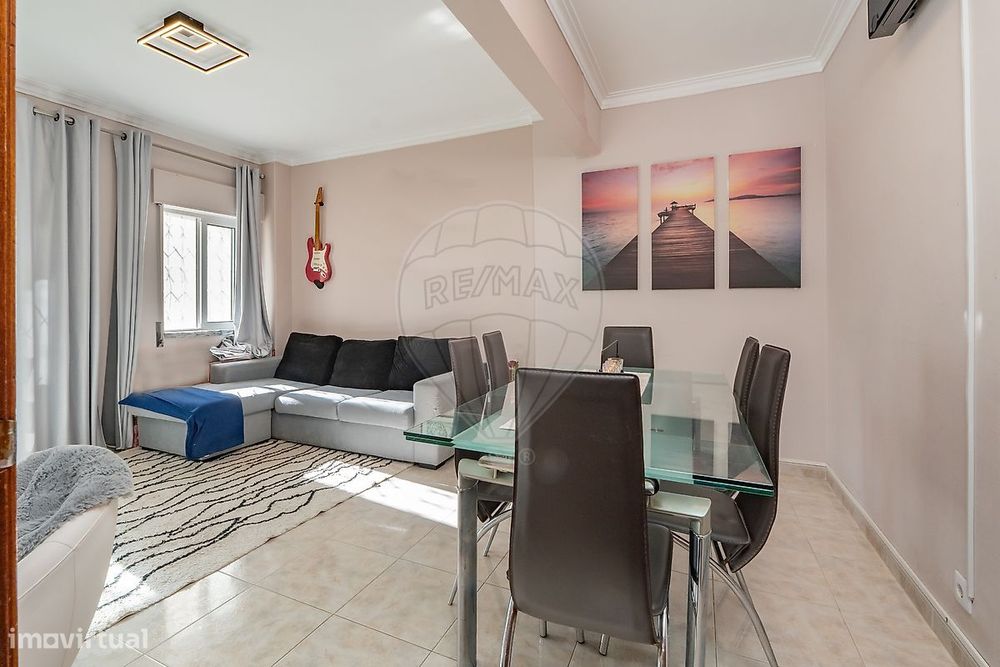 Apartamento T2 para venda — Vialonga, Lisboa