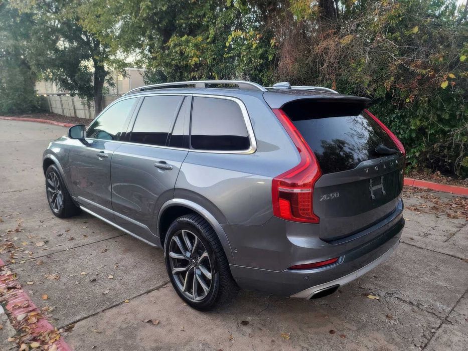 Volvo XC90 T6 Momentum      2017