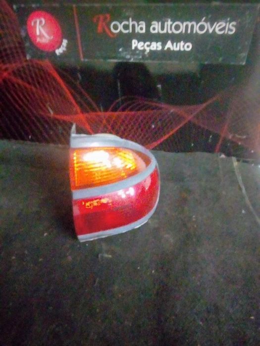 Farolim Stop Dto Renault Laguna I (B56_, 556_)