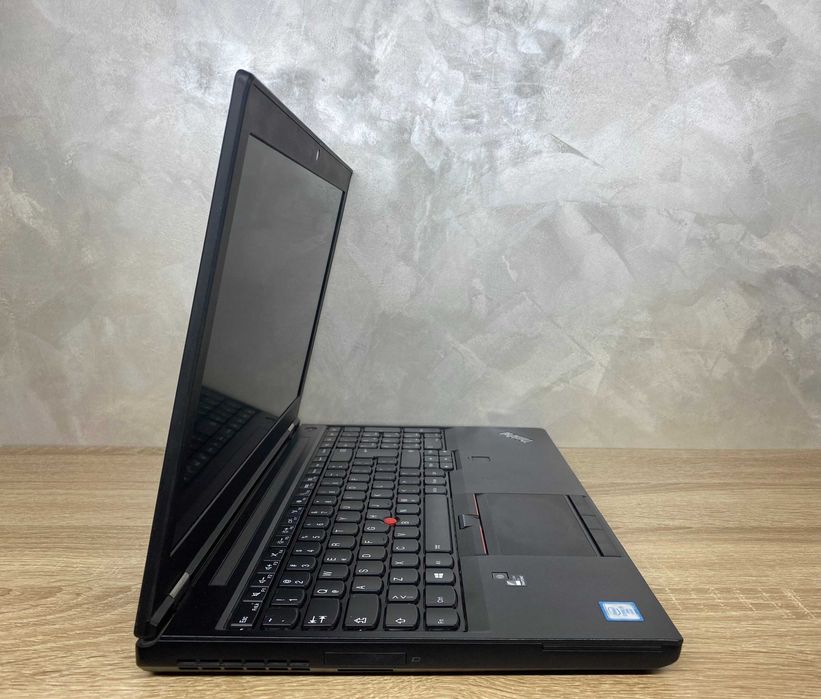 Mocarny Lenovo ThinkPad P51 i7-7820HQ 32GB 1000SSD M2200M 4K