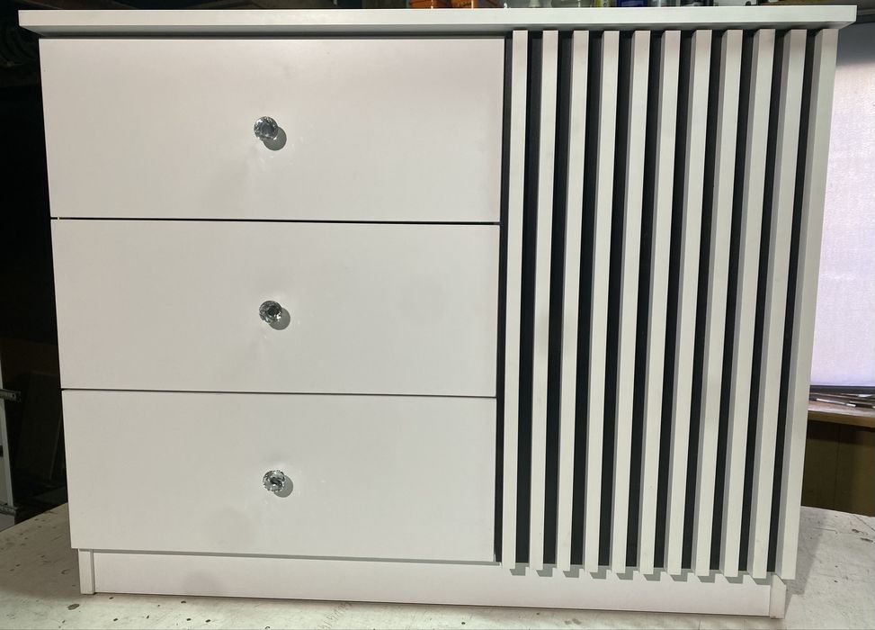 Nowa szafka komoda BIAŁA + LAMELE