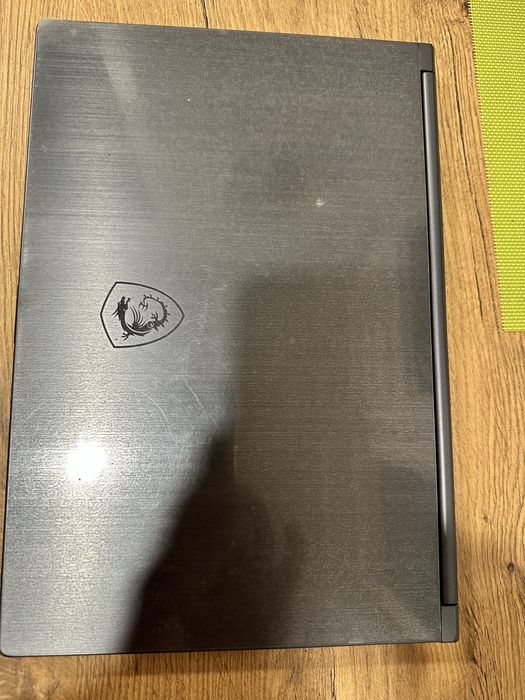 Laptop MSI 14 A10M