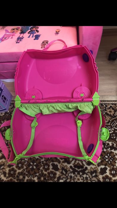 чемодан для Лолы