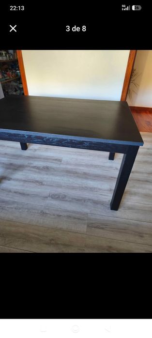 Mesa de cozinha em madeira