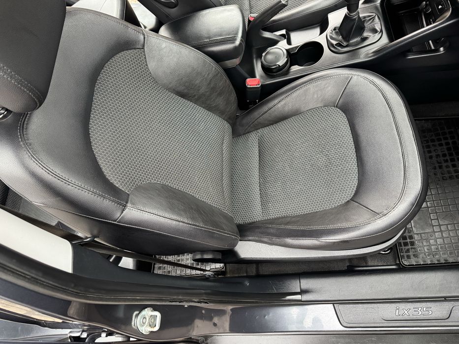 Продам офіційний HYUNDAI IX35 гбо повний привід