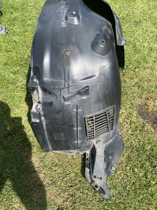 Audi A3 8Y nadkole przód lewe 8Y0821171K