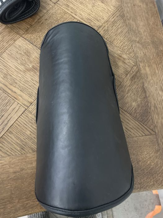 Luvas e caneleiras de artes marciais