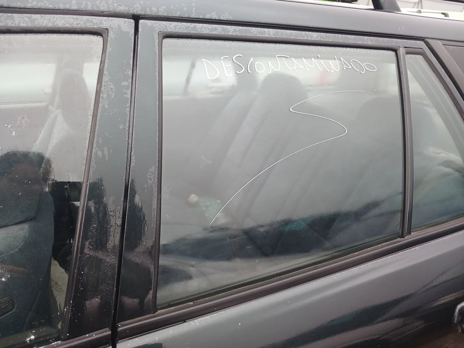 Vidro porta trás esquerdo MITSUBISHI Galant VI Sedan (EA_)