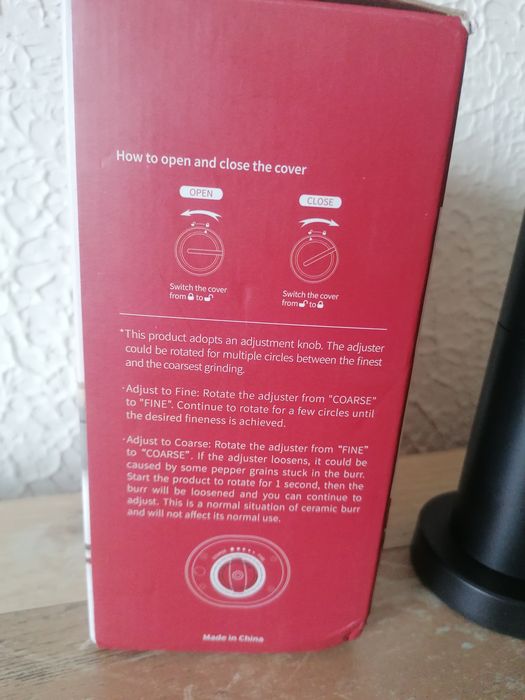 Набор электрических мельниц соль и перец.