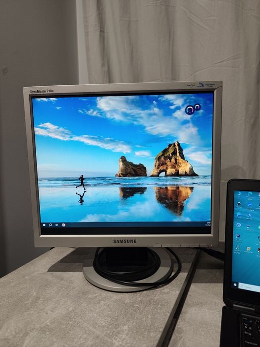 Монітор Samsung 17 дюймів