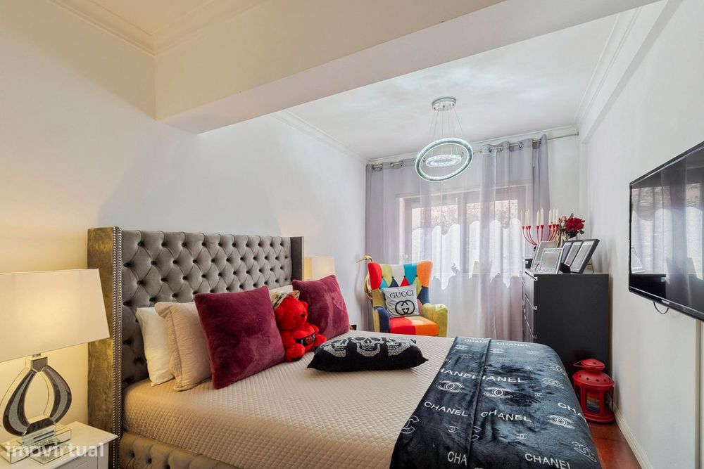 Paivas / Amora - Apartamento T3 Com Garagem