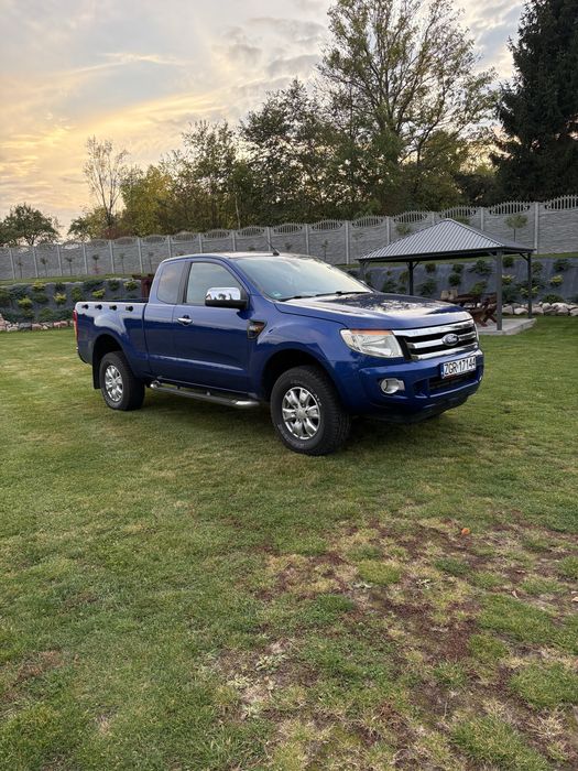 Piekny ford ranger xlt