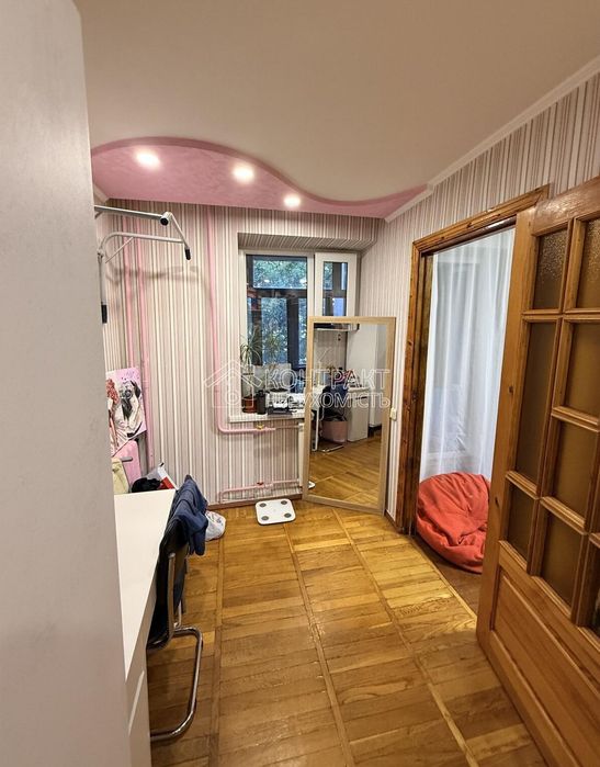Продажа 3к квартиры 58 кв. м  на просп. Байрона
