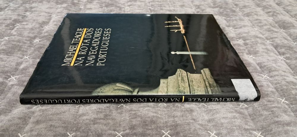 Livro de fotografias "Na rota dos navegadores portugueses"