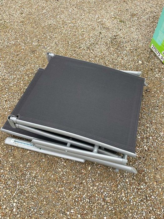 ESPREGUIÇADEIRAS de jardim/ piscina