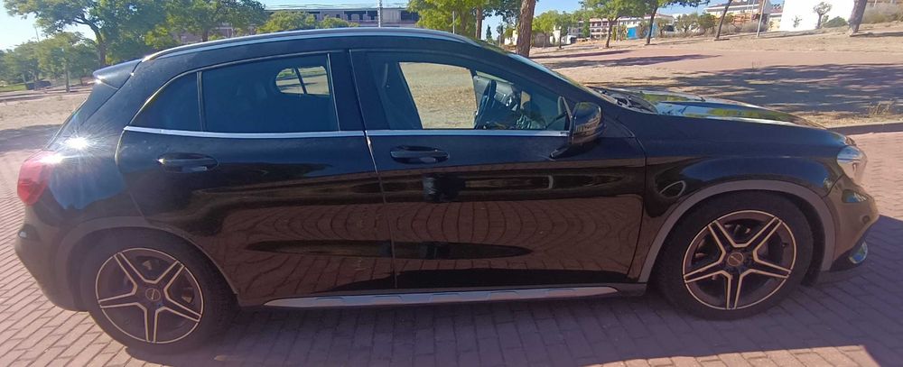 Mercedes-Benz GLA 200d original AMG Line Aut. — photo 2