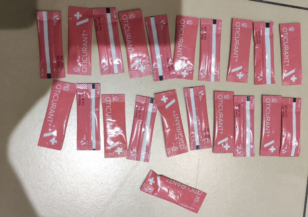 Oticurant Preparat do pielęgnacji uszu psa