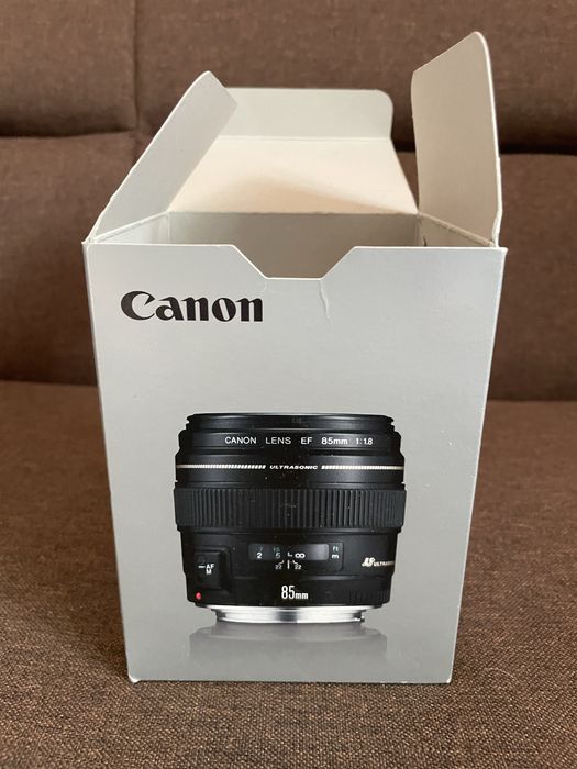 Обʼєктив Canon EF 85 mm f/1,8 USM