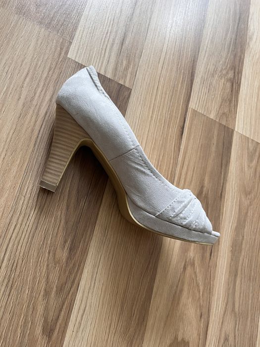Buty Caroline 38